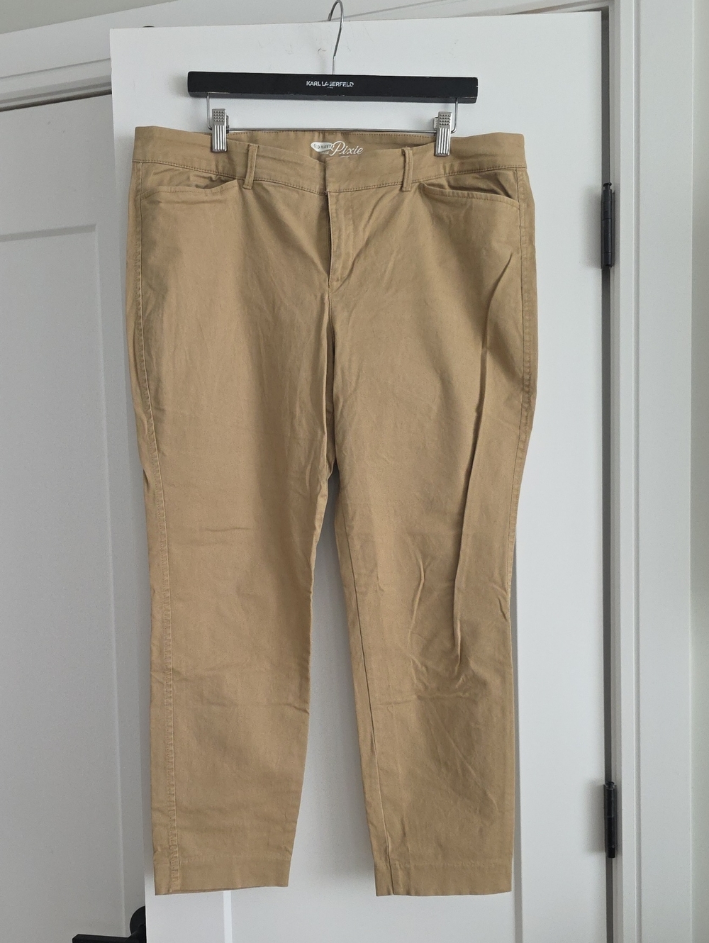 Old Navy Khaki Pixie Cropped Ankle Pants